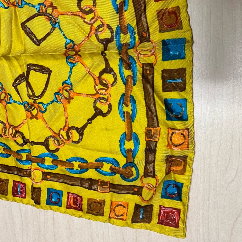 Authentic Gucci Silk Scarf for neck or bag - Picture 6 of 11